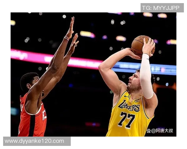 1月13日火箭对湖人精彩对决在线直播全程回顾与赛后分析 1月13日火箭对湖人精彩对决在线直播全程回顾与赛后分析