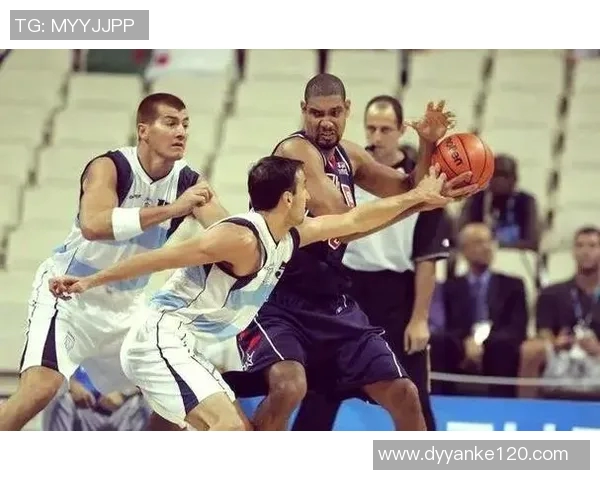 2004年雅典奥运会男篮预选赛西班牙对阵中国精彩回顾 2004年雅典奥运会男篮预选赛西班牙对阵中国精彩回顾